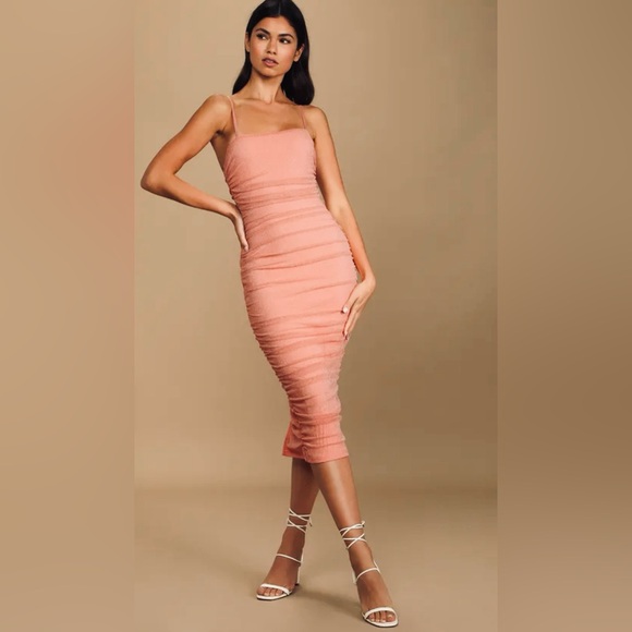 NWT Lulu’s Here to Dazzle Coral Metallic Ruched Mesh Bodycon Midi Dress - Picture 1 of 9